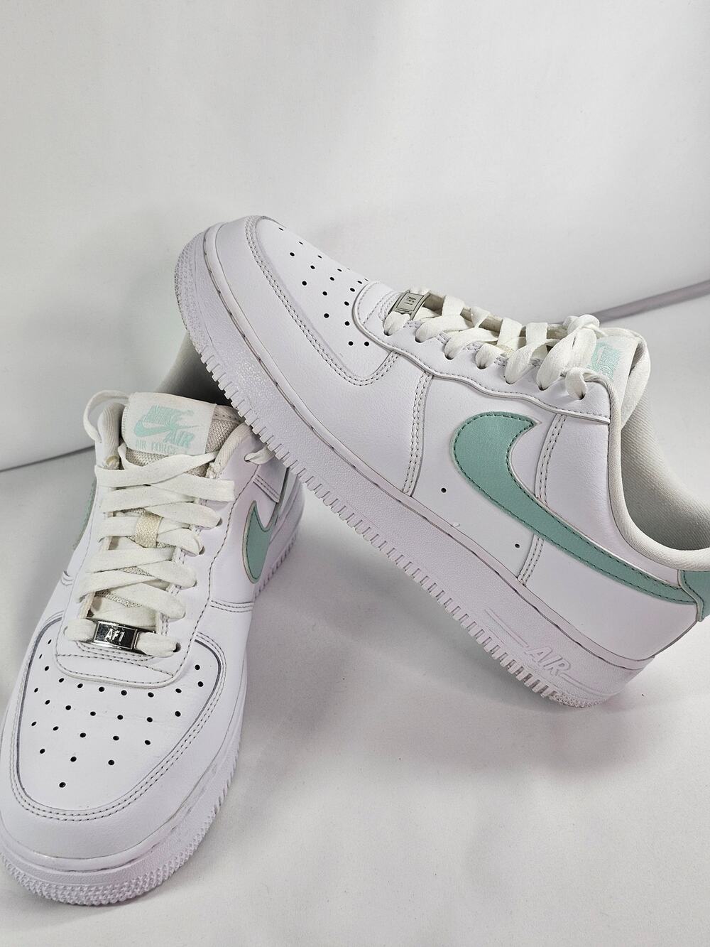 Nike Air Force 1 07‎ Low White Jade Ice W-8.5 Tiffany Blue EUC110